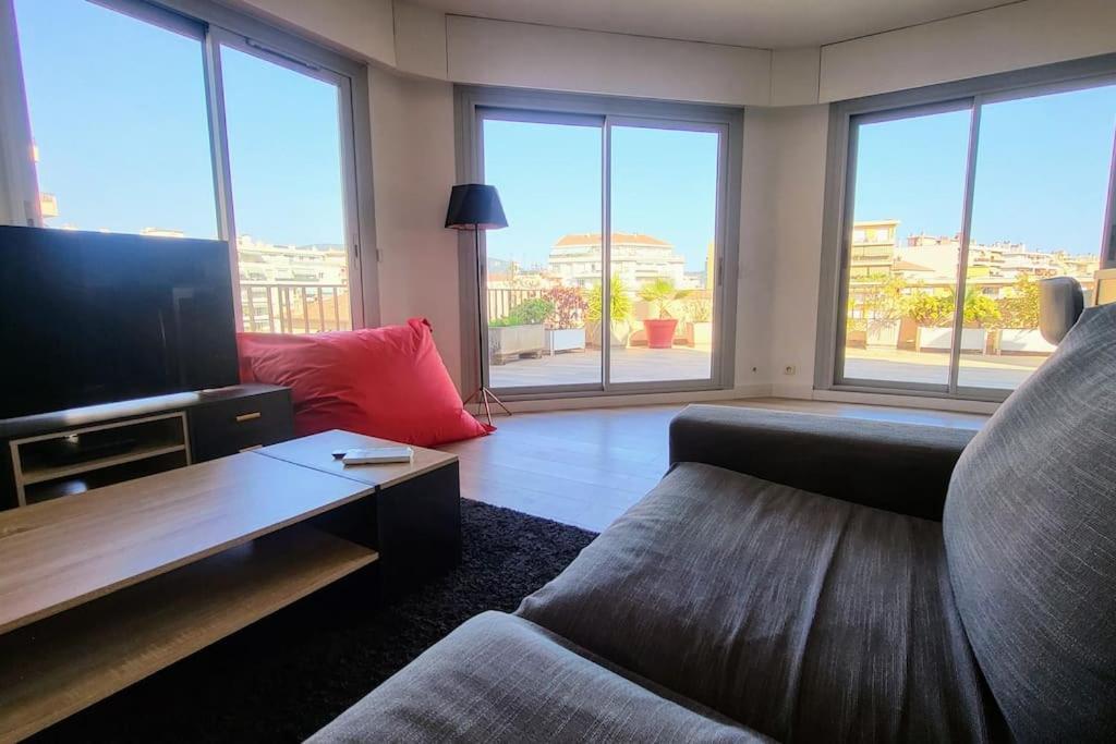 Appartamento Romantic 1br Escape With Sun-rooftop Terrace *