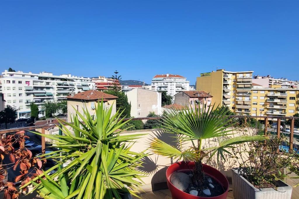 Apartment Romantic 1br Escape With Sun-rooftop Terrace
