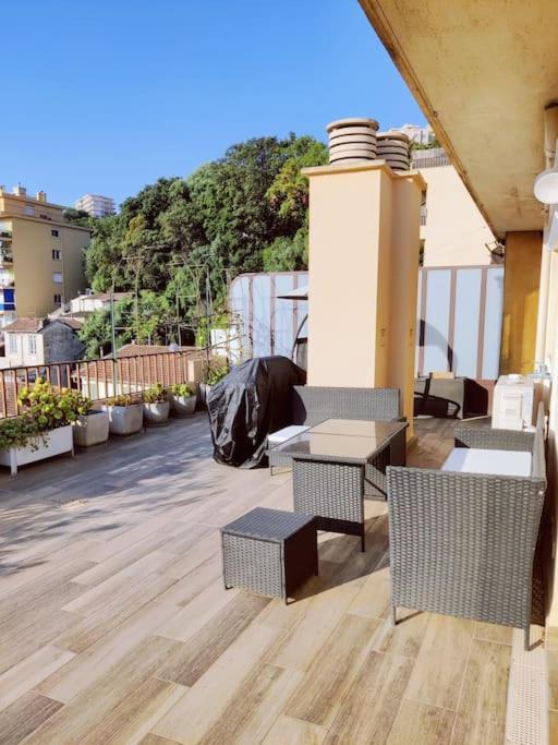Romantic 1br Escape With Sun-rooftop Terrace Nizza